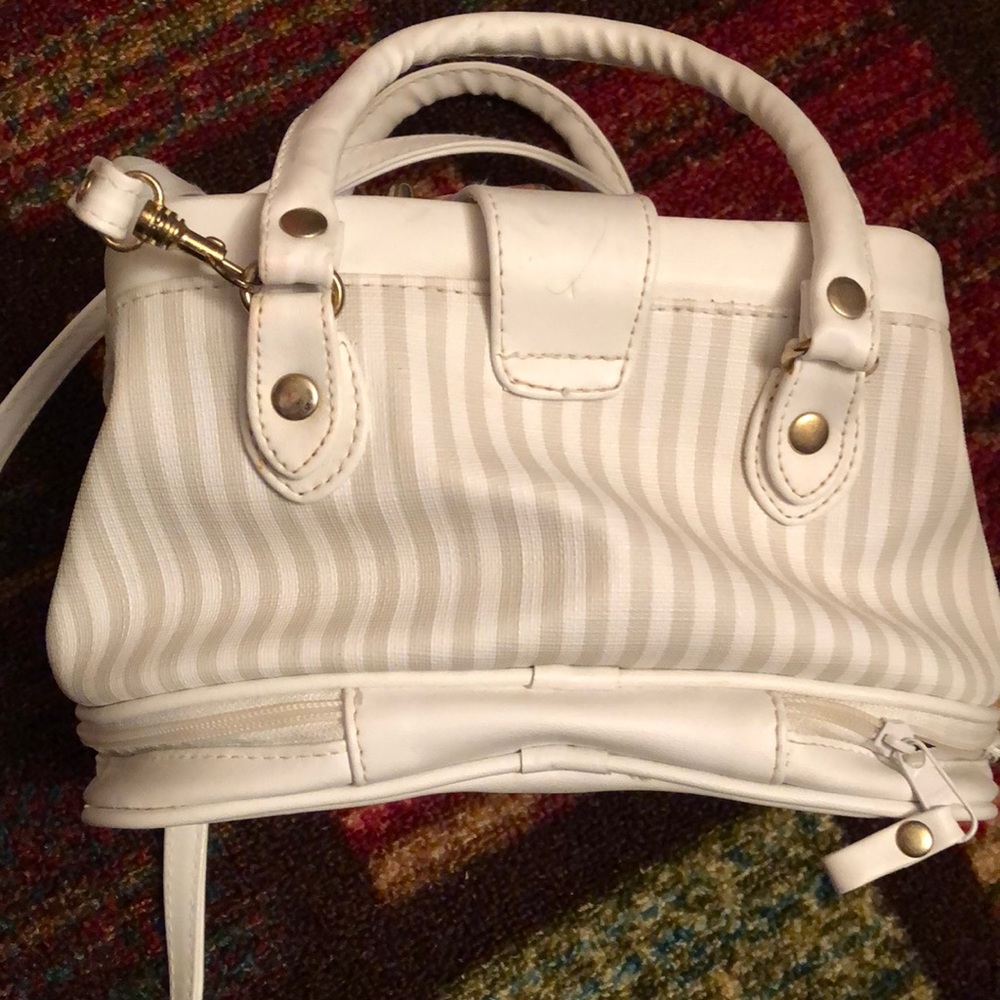 Small tote - Picture 5 of 12